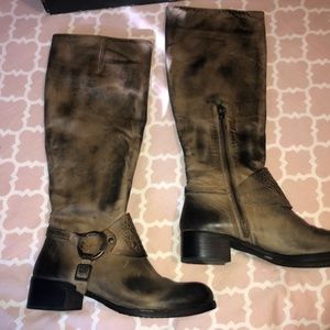 Vince Camuto--Size 7M--EUC--Antique Boots